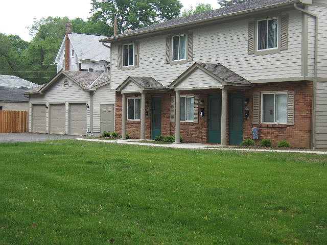 1st image of 252 Clinton Heights Ave