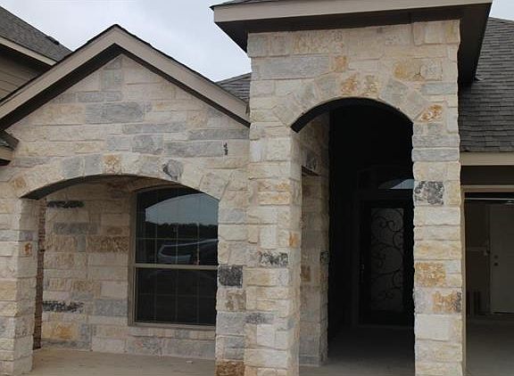 2nd image of 124 Pecanwood Ct