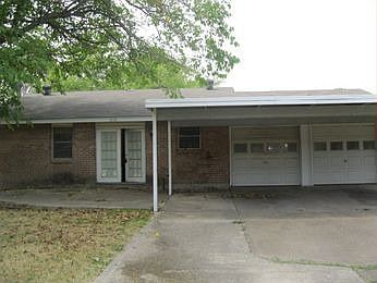 4th image of 1224 Greenway Dr