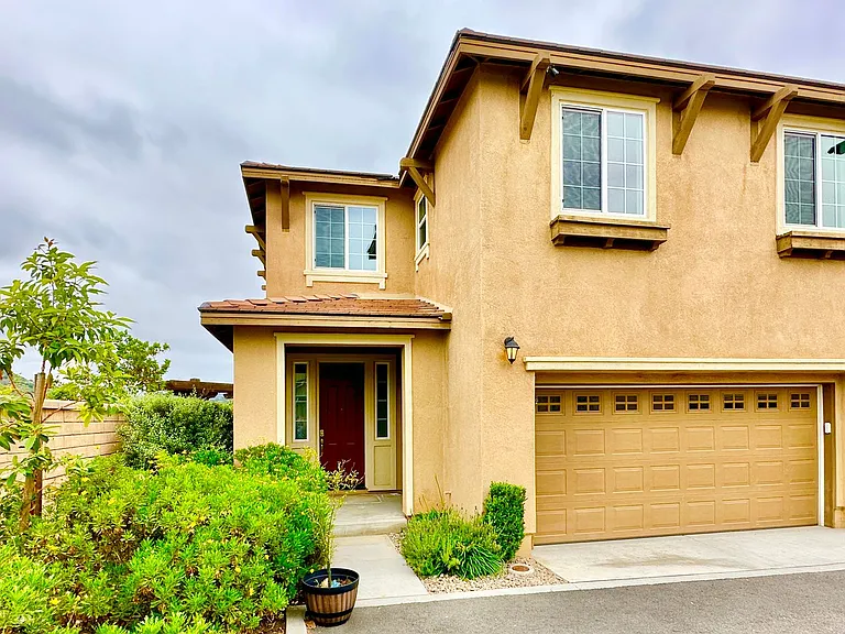35266 Persano Pl — Photo 47