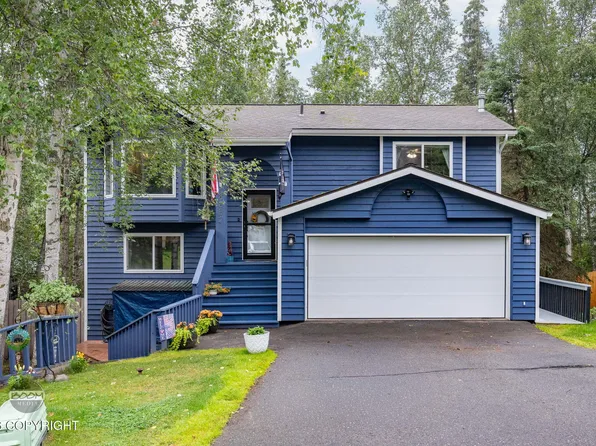8832 Dome Cir, Eagle River, AK 99577