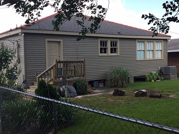 3rd image of 600 Gulf Dr