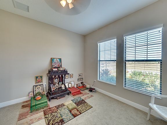 3rd image of 10228 Loch Lomond Dr