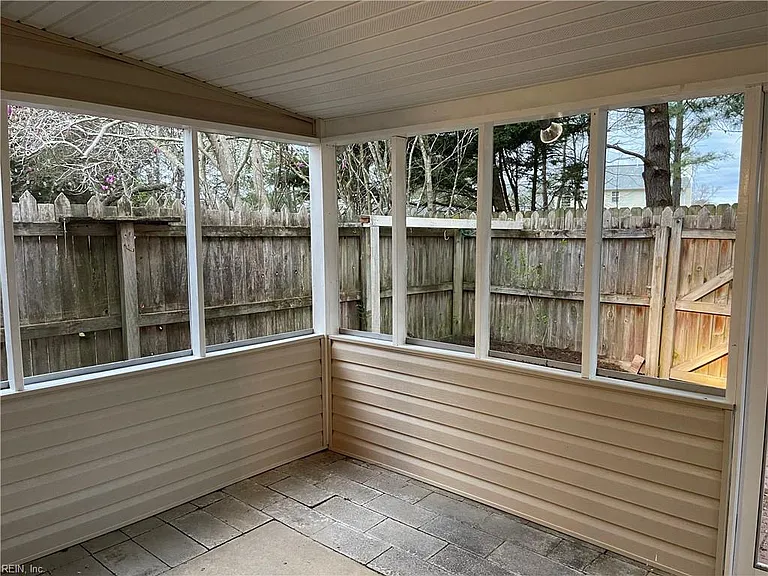 808 Quesnel Dr — Photo 39