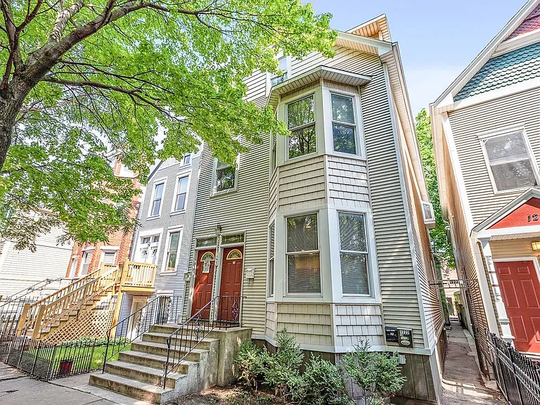 1222 W Fletcher St #1F — Photo 1