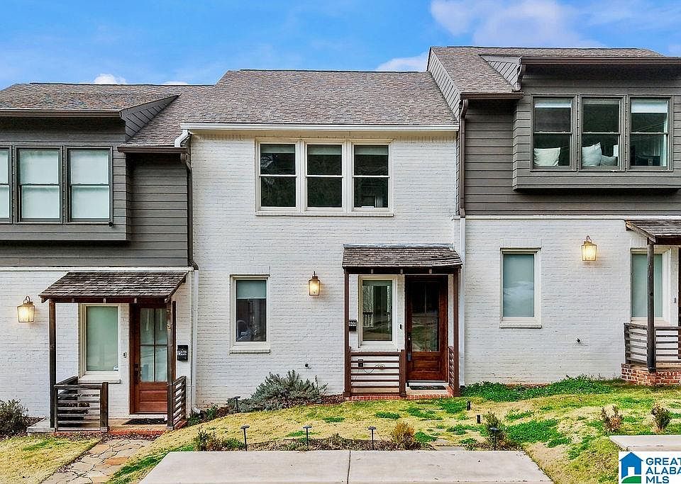 1st image of 1600 16th Ave S