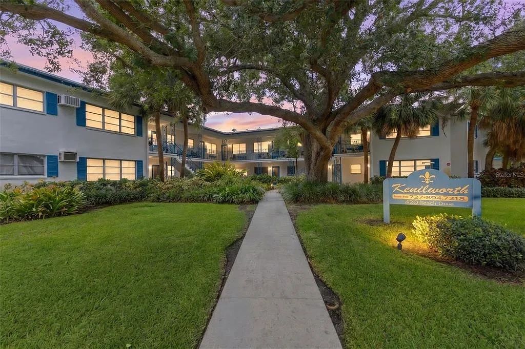 2 bed, 2.0 bath, 1200 sqft, $3,000 — Photo 1