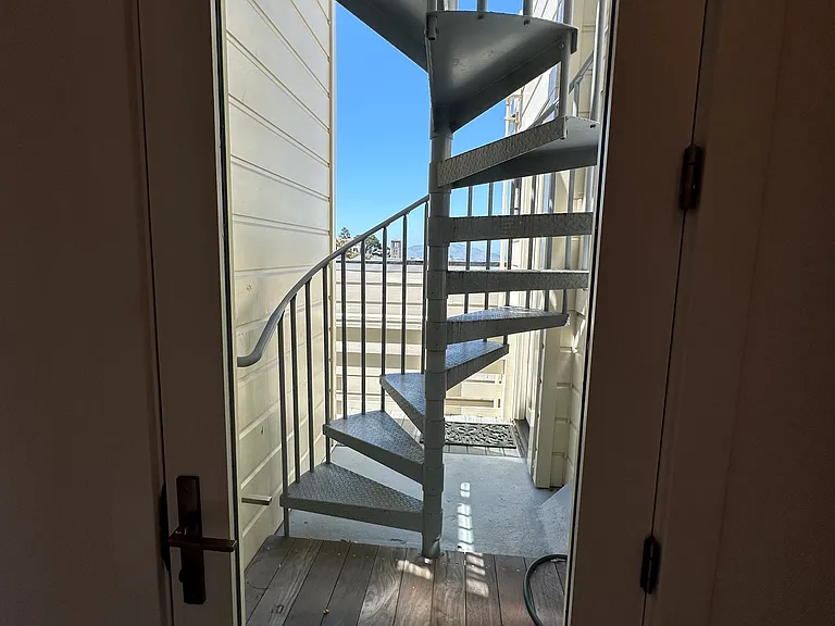 1004 Filbert St #1004 — Photo 11