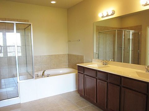 19658 Candlewood Oaks Lane