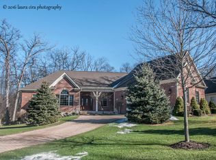 1002 Oakview Ln, Genoa, IL 60135