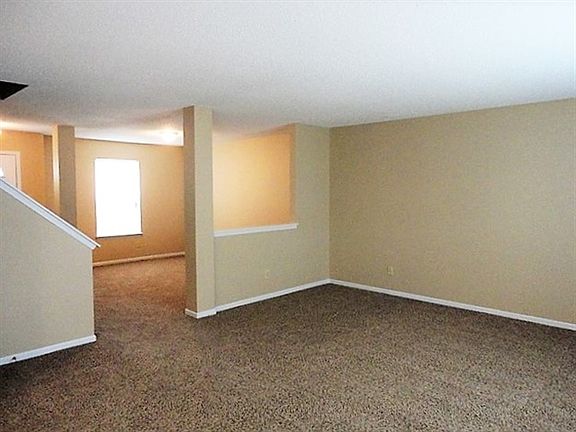 4th image of 5665 N Jamestown Dr