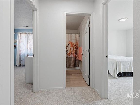 5th image of 1428 Gold St