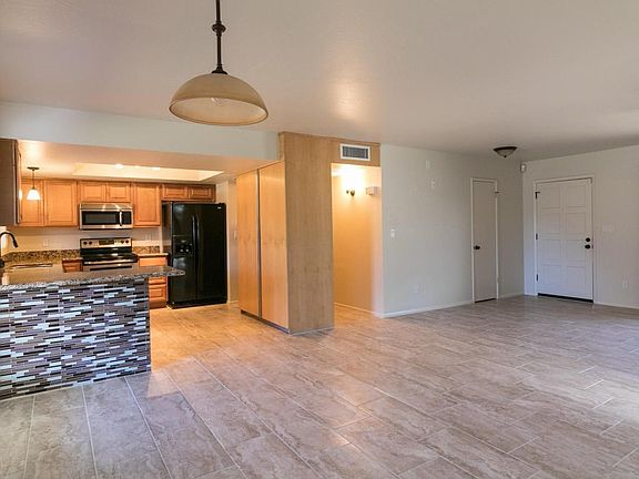 Terry Lane-5 great room, kitchen