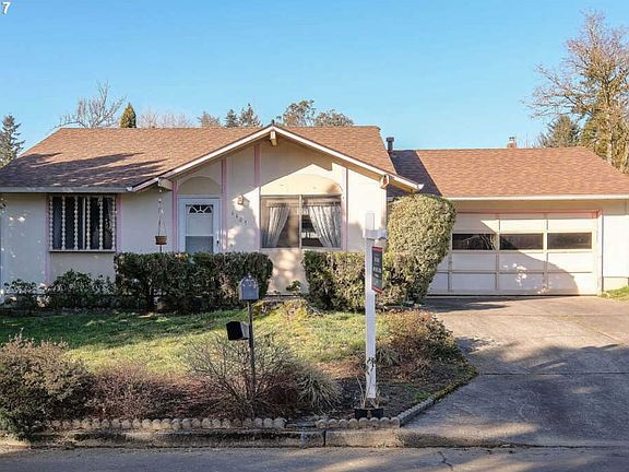 2nd image of 6605 SE Madrona Dr