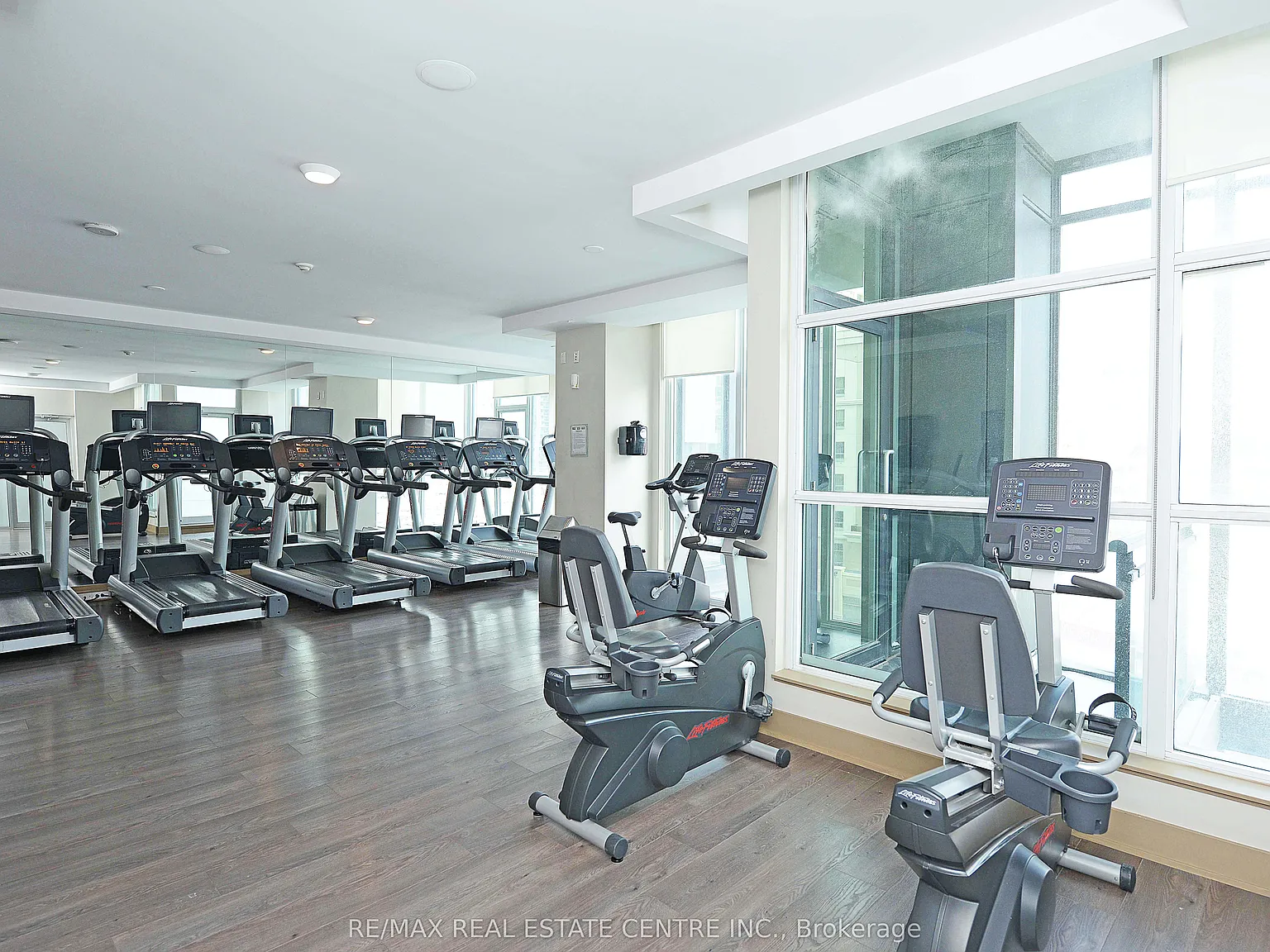2 bed, $2,750 — Photo 4