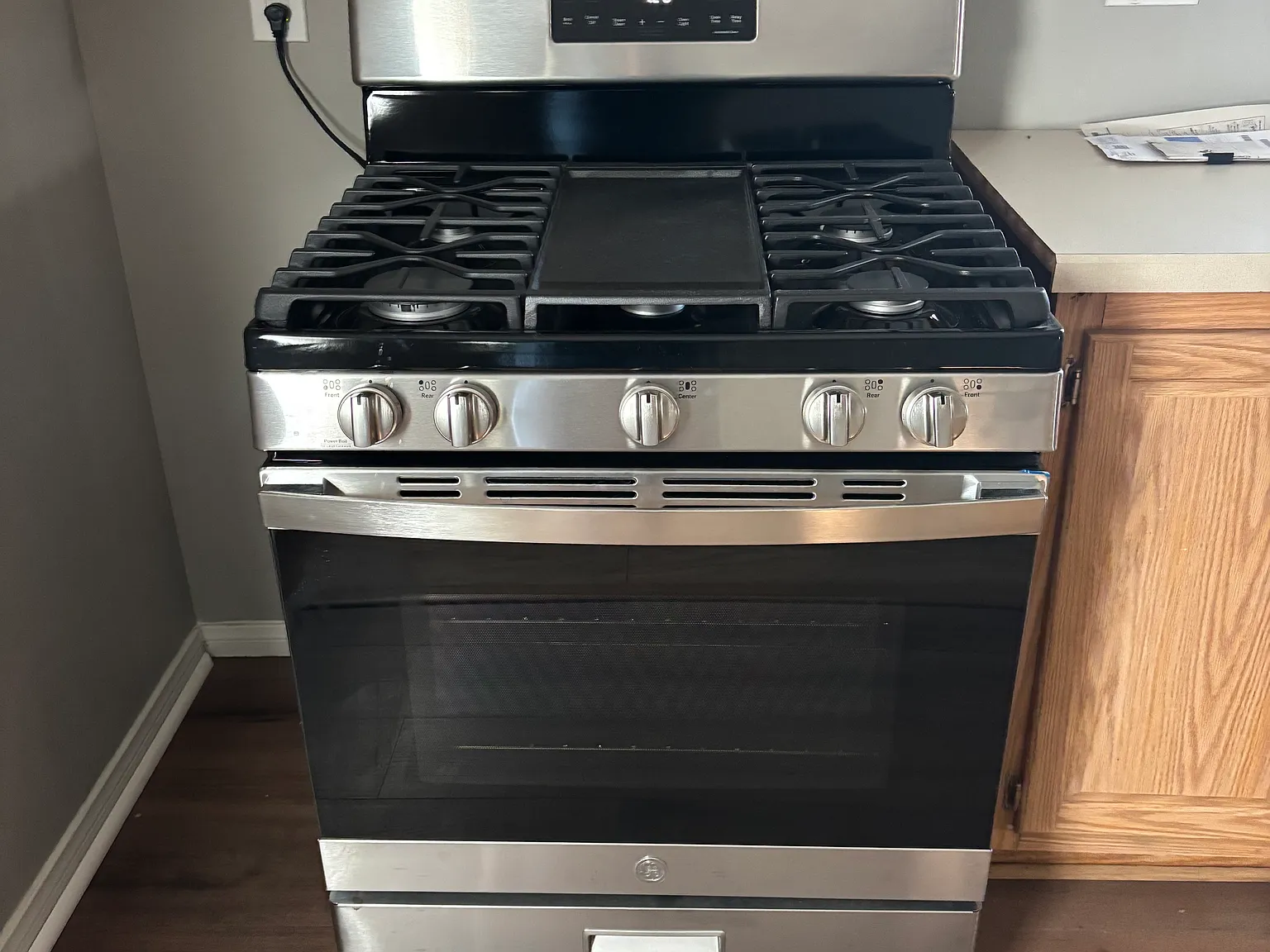 1 bed, 725 sqft, $1,850 — Photo 2