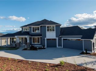 229 Burch Hollow Ln, Wenatchee, WA 98801