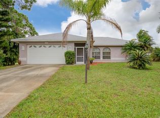 18209 Oak Rd, Fort Myers, FL 33967