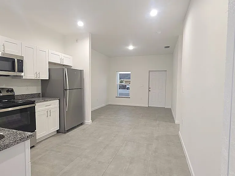 4111 8th St SW — Photo 10