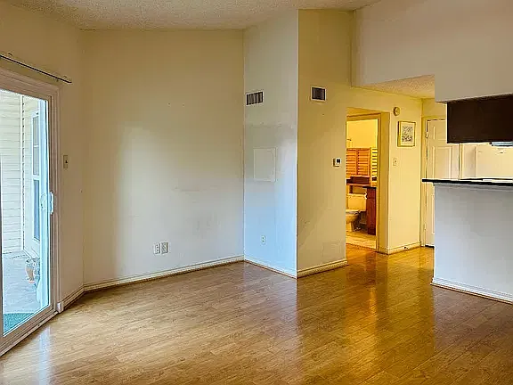 1 bed, 624 sqft, $1,950 — Photo 4