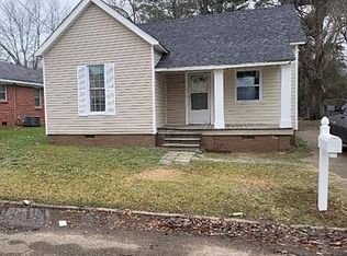 218 Robins St, Jackson, TN 38301