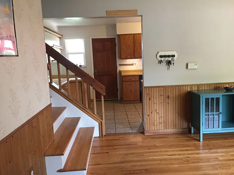 1253 Brookfield Dr — Photo 3