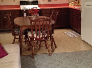 526 N Fayette St, Carthage, IL 62321