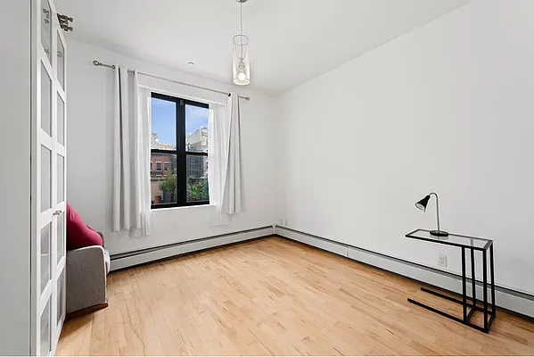 Rented by Douglas Elliman | media 21