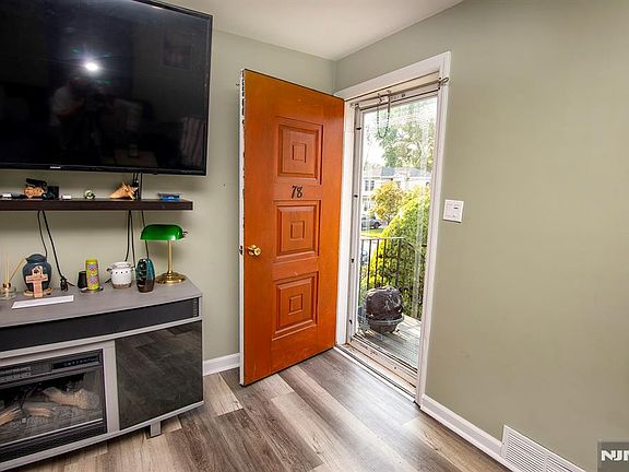 5th image of 78 Dudley Dr