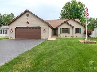992 Judie Dr, Sandwich, IL 60548