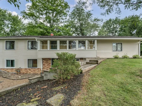 191 Hedgecliff Dr, Aurora, OH 44202