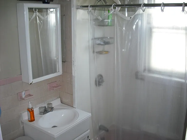 10 Fountain Ave #1 — Photo 3