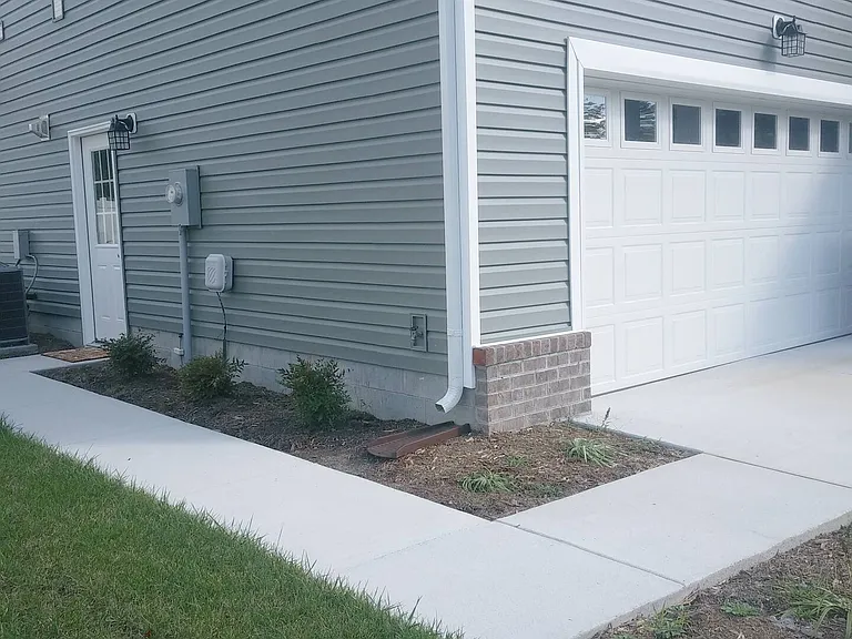 1005 Beachstone Quay — Photo 35