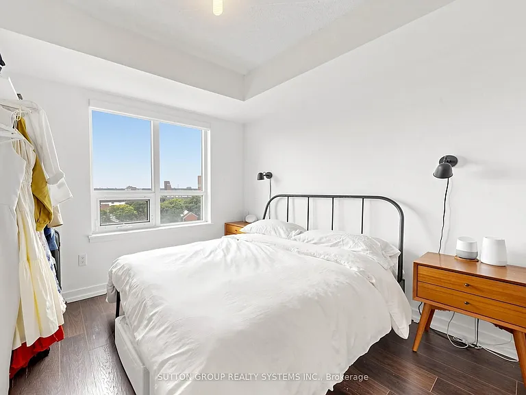 812 Lansdowne Ave #714 — Photo 21