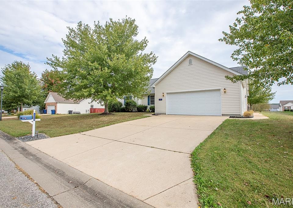 1st image of 1018 Saint Andrews Dr