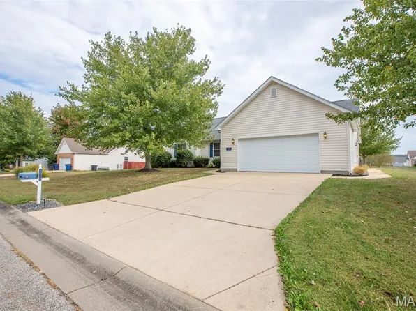 1018 Saint Andrews Dr, Union, MO 63084