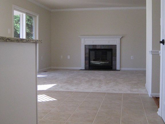 SPACIOUS & OPEN FLOOR PLAN