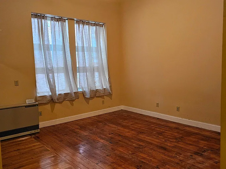 42 S Main St #3D — Photo 6