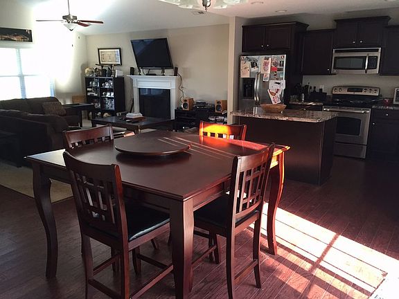 3rd image of 246 Marsh Haven Dr