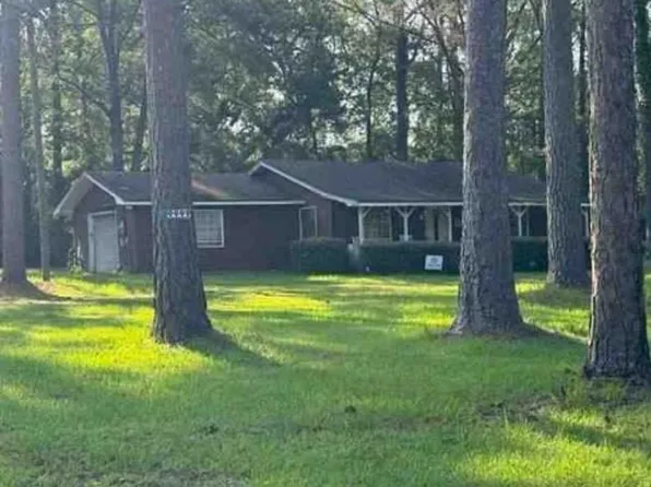 9999 Persimmon Rd, Macclenny, FL 32063