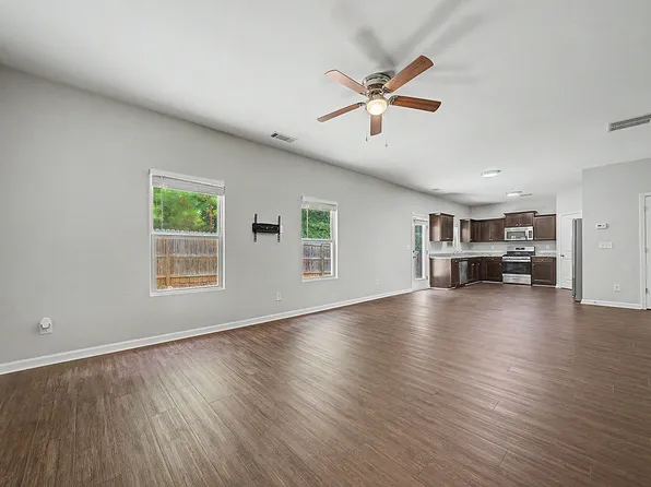 310 Saint Lucas Ct, Fairburn, GA 30213