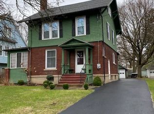 556 Maple Ave, Elmira, NY