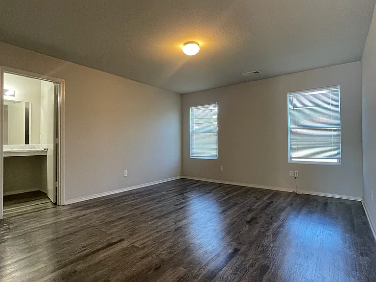 4805 Bedrock Dr — Photo 10