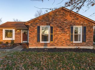 2613 Stony Brook Dr, Louisville, KY 40220