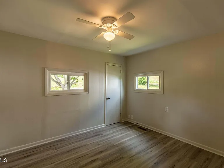 432 Cypress St — Photo 12