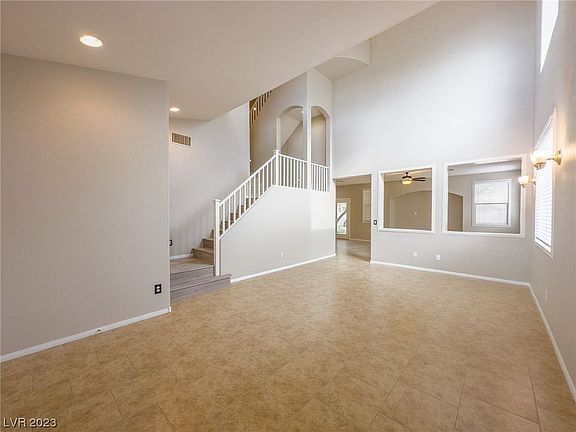 3rd image of 3019 Via Sarafina Dr