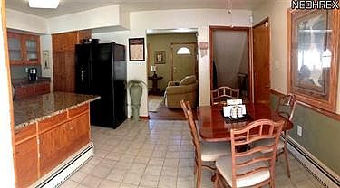 3rd image of 3917 McTaggart Blvd