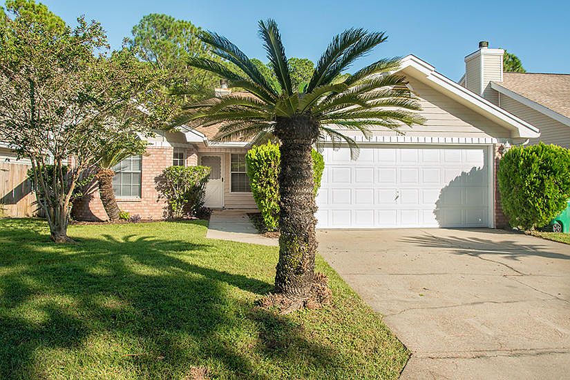 1st image of 1207 Charleston Cir