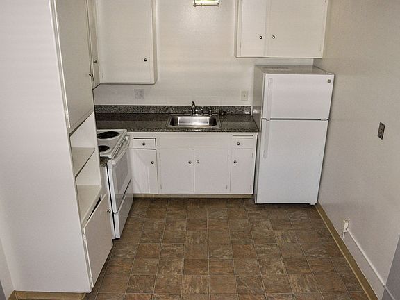 4th image of 875 Sir Francis Drake Blvd #9