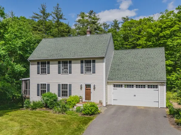 3 Eric Drive, Topsham, ME 04086